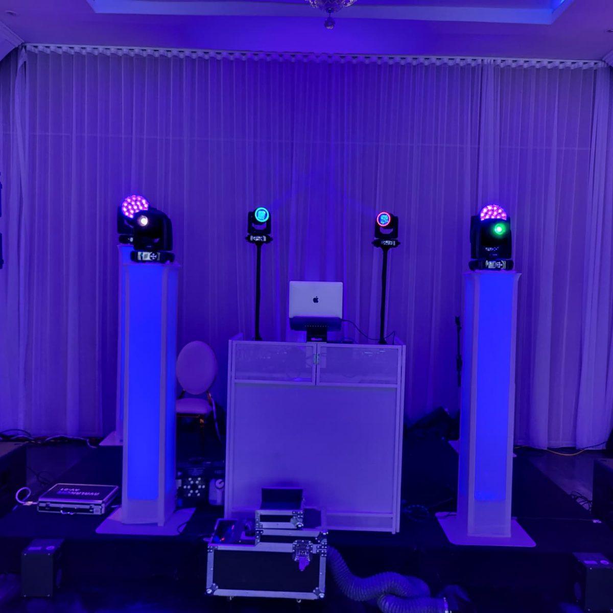 Setup – colonnes LED & moving heads